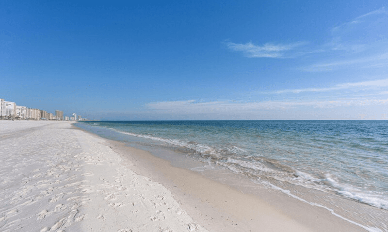 White sand beach and turquoise Gulf waters at Gulf Shores, Alabama